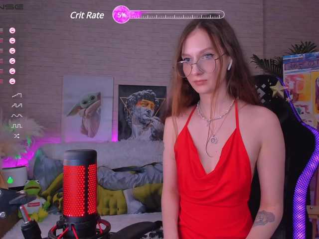 Φωτογραφίες KiraRumGirl Hey ! im Kiralet's have fun ;) lovense works from 2tk favorite vibration 11tk for a sweet orgasm I recommend using the control of my toy in menu ))