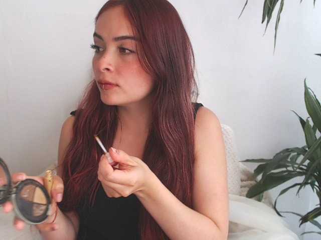 Εκπομπές οθόνης -Melany-01