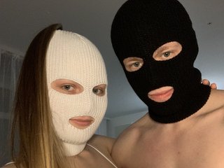 Ερωτική συνομιλία μέσω βίντεο -MrAndMiss-