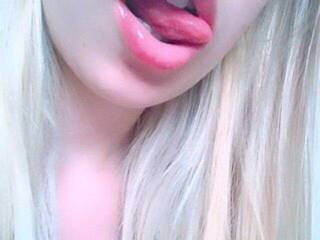 Ερωτική συνομιλία μέσω βίντεο -wowSofia-