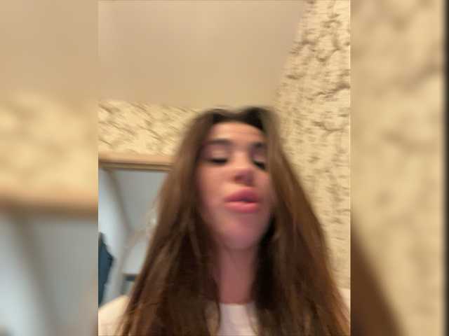 Εκπομπές οθόνης 1YourDream11