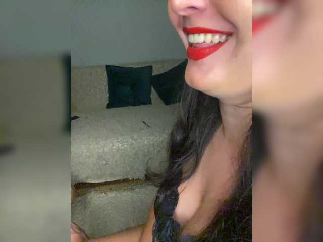 Εκπομπές οθόνης 3hotandyoung3