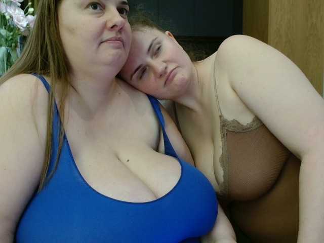 Φωτογραφίες 4LyndsyDaisy 38DD and 40H size 4NaturalBigTits here! #bigtits #bbw #bigass #lesbianshow #bignipples Lets make hot 3somes in PVT:P Lets have fun guys:)