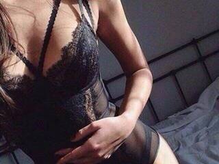 Ερωτική συνομιλία μέσω βίντεο 69NinaMoon