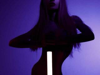 Ερωτική συνομιλία μέσω βίντεο 8ADARA8