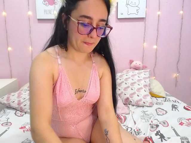 Φωτογραφίες Aaliss-coy ⭐️❤️​Play ​with ​my ​little ​pussy ​and ​make ​me ​very ​hot❤️⭐#​teen #​daddy #​cum #​smalltits