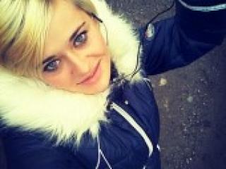 Ερωτική συνομιλία μέσω βίντεο aanita33