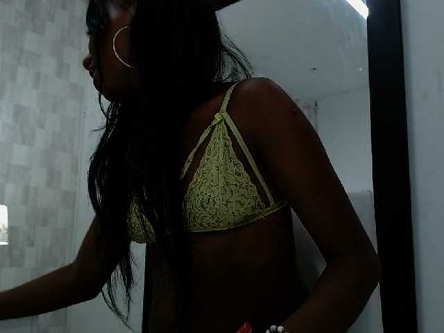 Εκπομπές οθόνης AbbigailSmith