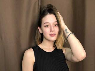 Ερωτική συνομιλία μέσω βίντεο AcesMann