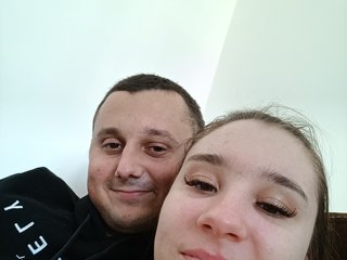 Ερωτική συνομιλία μέσω βίντεο AdamBennie