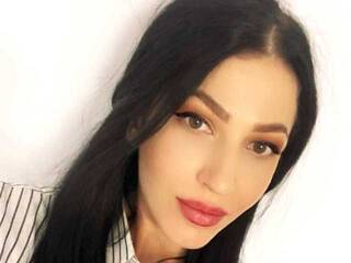 Ερωτική συνομιλία μέσω βίντεο Adda-Maris