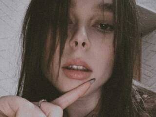 Ερωτική συνομιλία μέσω βίντεο Adelea