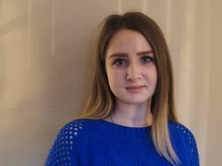 Ερωτική συνομιλία μέσω βίντεο adelinass