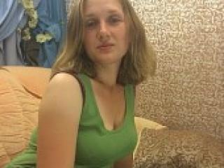 Ερωτική συνομιλία μέσω βίντεο adelinaxxx