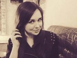 Ερωτική συνομιλία μέσω βίντεο adelinna