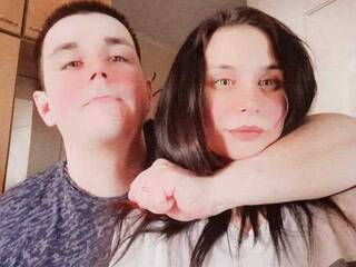 Ερωτική συνομιλία μέσω βίντεο AdelyaVlad