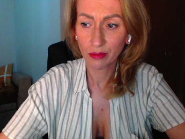 Εκπομπές οθόνης AdreySmith