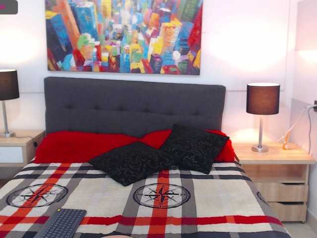 Εκπομπές οθόνης Agathamonroe