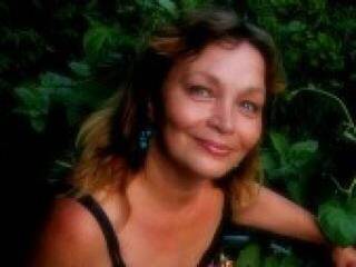 Ερωτική συνομιλία μέσω βίντεο ahgelika