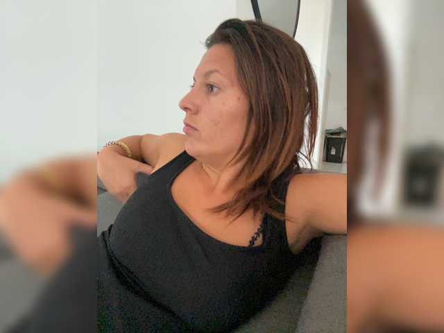 Εκπομπές οθόνης AimeLeSex1