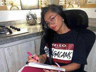 Ερωτική συνομιλία μέσω βίντεο Alana-11