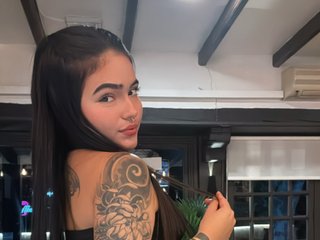 Ερωτική συνομιλία μέσω βίντεο AlanaFord