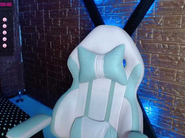 Εκπομπές οθόνης aldanacollins