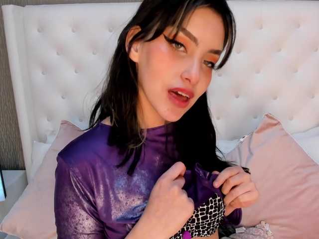 Εκπομπές οθόνης AlegnaTaylor