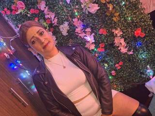 Ερωτική συνομιλία μέσω βίντεο AlessadraJones