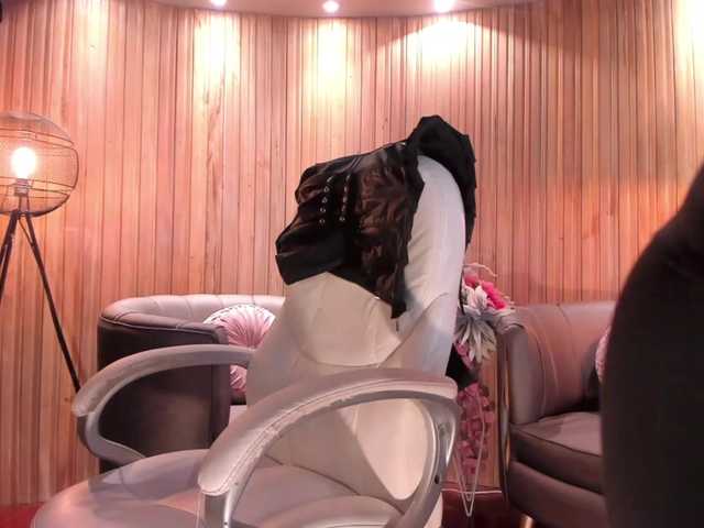 Εκπομπές οθόνης AlexaField