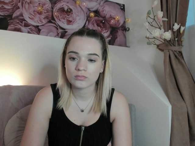 Φωτογραφίες AlexisTexas18 Another rainy day here, i am here for fun and chat-- naked and cum in pvt xx #18 #blonde #cute #teen #mistress