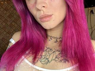 Ερωτική συνομιλία μέσω βίντεο Alice-Yui