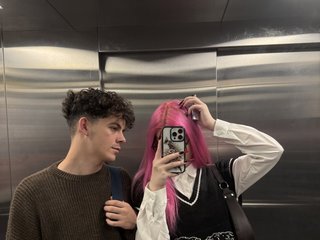 Ερωτική συνομιλία μέσω βίντεο alice18james