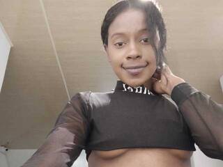 Ερωτική συνομιλία μέσω βίντεο aliceelovecl