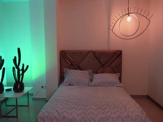 Ερωτική συνομιλία μέσω βίντεο AliceHarper1