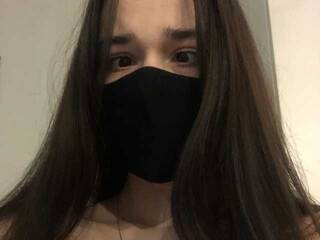 Ερωτική συνομιλία μέσω βίντεο alicelalise