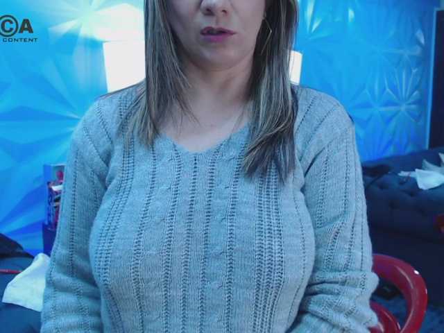 Εκπομπές οθόνης AliceTowns