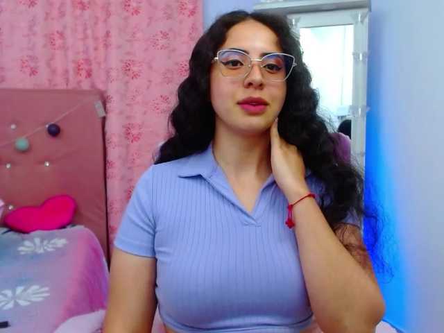 Εκπομπές οθόνης AliciaMarquez