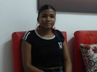 Ερωτική συνομιλία μέσω βίντεο AliciaPitt