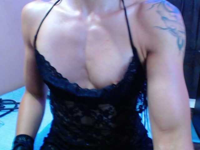 Φωτογραφίες AliFit naked muscle show? try me i'm hot