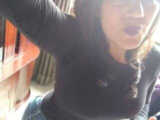 Ερωτική συνομιλία μέσω βίντεο alisajones2