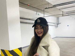 Ερωτική συνομιλία μέσω βίντεο akimcevaa