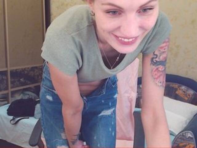 Εκπομπές οθόνης AlishaTop