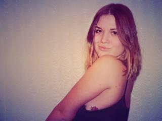 Ερωτική συνομιλία μέσω βίντεο alissa22