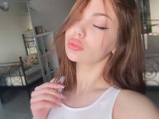 Ερωτική συνομιλία μέσω βίντεο aliwyhekozy