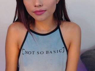 Ερωτική συνομιλία μέσω βίντεο AlizeeDreams