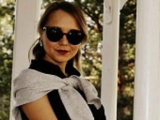 Ερωτική συνομιλία μέσω βίντεο allleksaaa