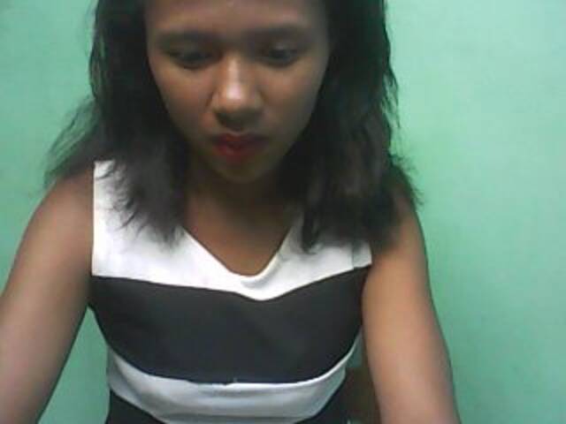 Εκπομπές οθόνης almapleasure