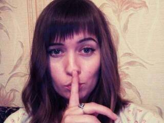 Ερωτική συνομιλία μέσω βίντεο alyssakaza