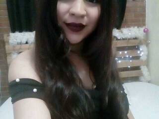 Ερωτική συνομιλία μέσω βίντεο Amal-star